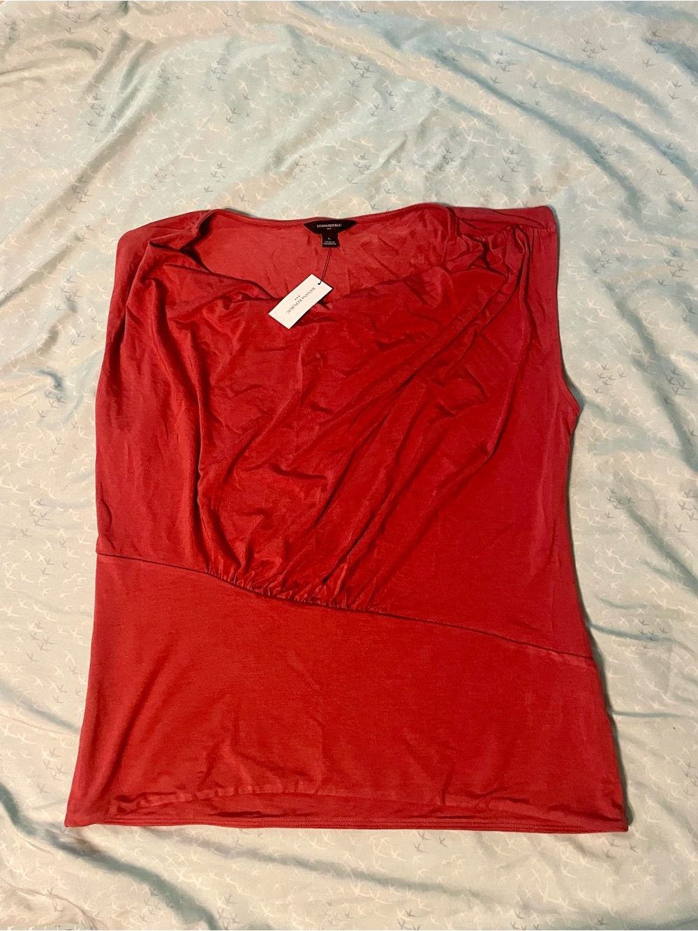 Banana Republic Women’s Red Drape Front Sleeveless Top